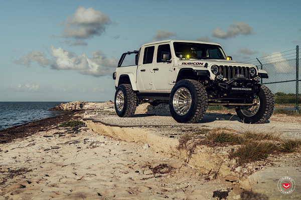 Фото дисков Vossen LCX-01 Глянцевый лак на Jeep Gladiator II (JT)