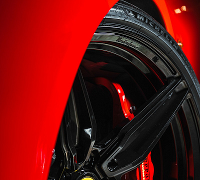 Фото дисков Brixton Forged PF4 на Ferrari 488