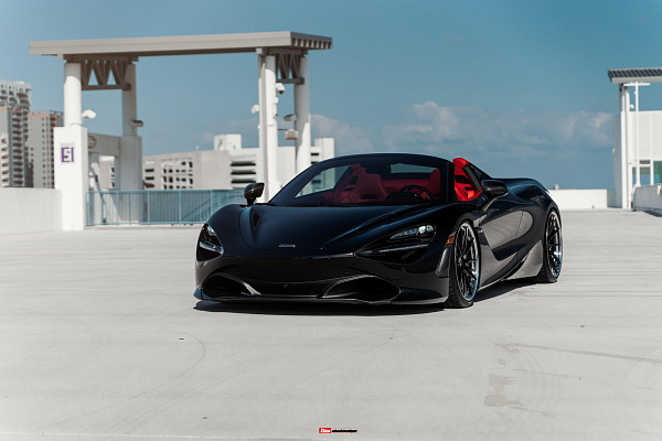Фото дисков HRE S104SC Черный сатин на McLaren 720S