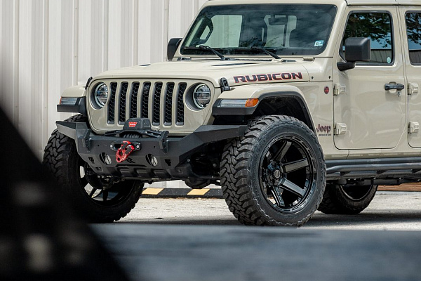 Фото дисков 4PLAY 4P63 Черный глянец на Jeep Gladiator II (JT)