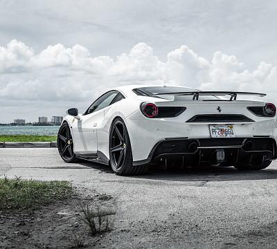 Фото дисков Vossen M-X5 на Ferrari 488