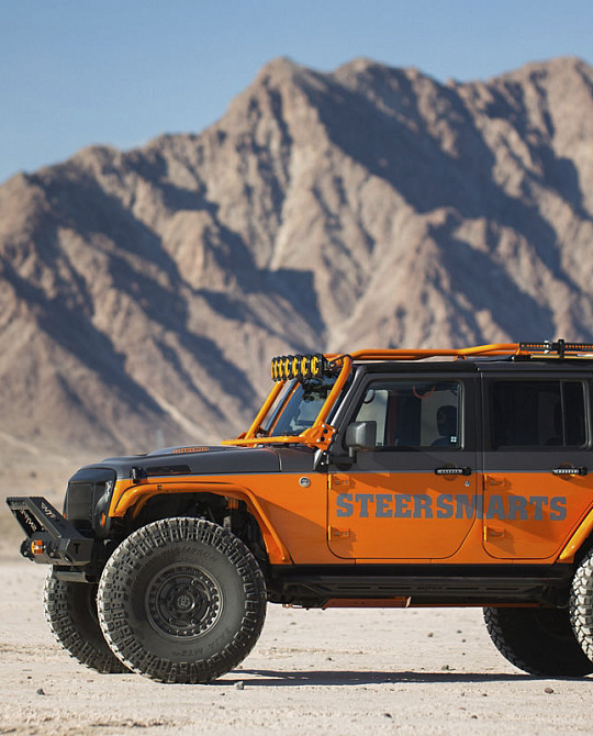 Фото дисков ARMORY Черный матовый на Jeep Wrangler III (JK)
