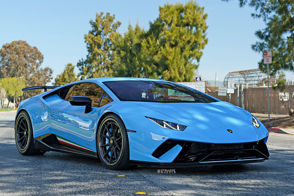 Фото дисков Savini SV10 Другой цвет на Lamborghini Huracan