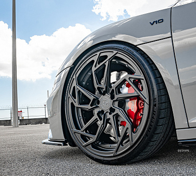 Фото дисков Strasse Wheels SB1 Deep Concave Duoblock на Audi R8 (4S)