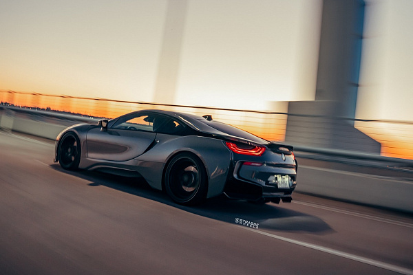 Фото дисков Strasse Wheels SV2 Deep Concave Duoblock Черный сатин на BMW i8