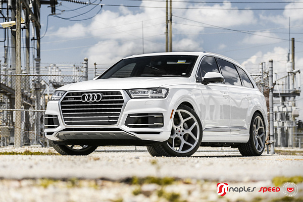 Фото дисков Vossen CG-205 Серебро на Audi Q7 (4M)