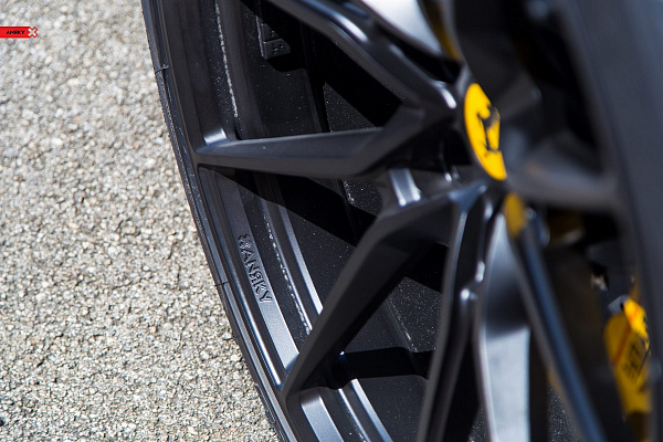 Фото дисков Anrky AN12 Черный сатин на Ferrari 488