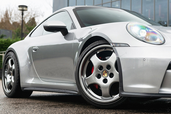 Фото дисков Kahn Cup 1 Remastered Серебро на Porsche 911 VIII