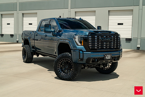 Фото дисков Vossen HFX-1 (8-Lug) Черный глянец на GMC Sierra IV