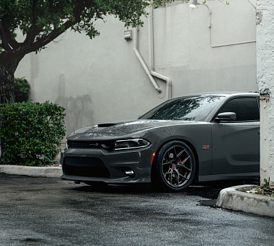 Фото дисков Vossen HF-5 на Dodge Charger VII