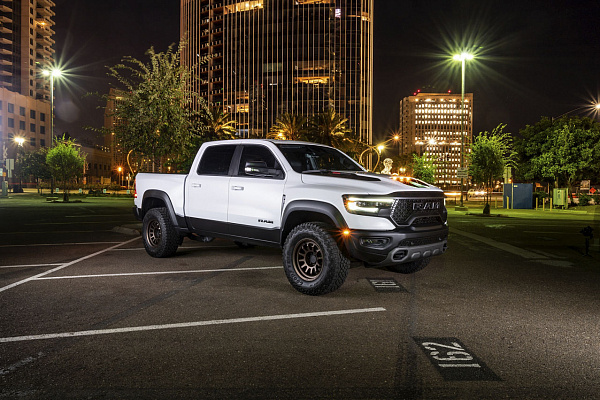 Фото дисков Black Rhino RAPID Сатиновая бронза на Ram 1500 V