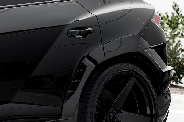 Фото дисков Anrky RS5.3 Черный сатин на Lamborghini Urus
