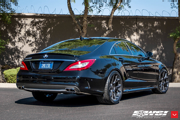 Фото дисков Vossen VFS-6 Глянцевый графит на Mercedes-Benz CLS (C218)