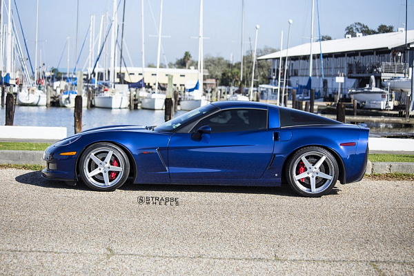 Фото дисков Strasse Wheels S5 Deep Concave Глянцевый лак на Chevrolet Corvette C6