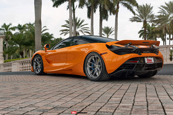 Фото дисков HRE S201 Сатиновый графит на McLaren 720S