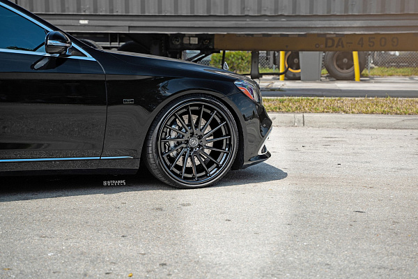 Фото дисков Strasse Wheels SV15T Deep Concave FS Другой цвет на Mercedes-Benz S-Class (W222, C217)