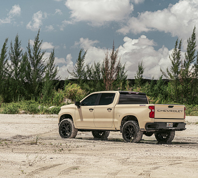 Фото дисков Vossen HF6-4 на Chevrolet Silverado IV