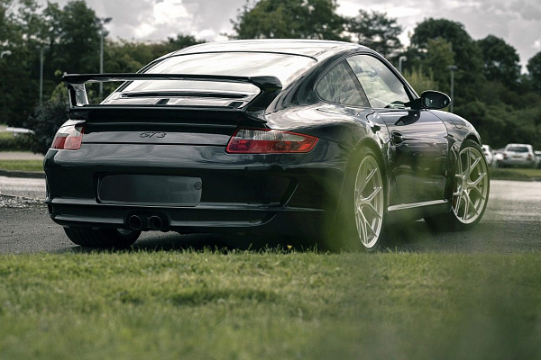 Фото дисков Bola FP2 Сатиновый лак на Porsche 911 VI