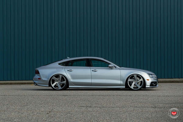 Фото дисков Vossen CG-210T Глянцевый лак на Audi A/RS 7 (4G)