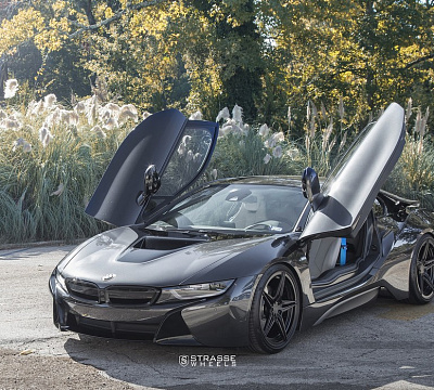 Фото дисков Strasse Wheels SV2 Deep Concave Duoblock на BMW i8