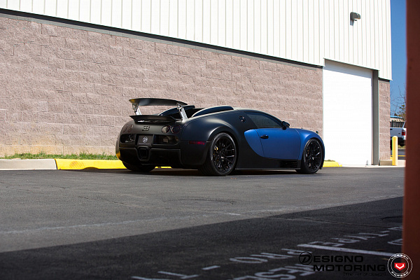 Фото дисков Vossen M-X3 Черный глянец на Bugatti Veyron