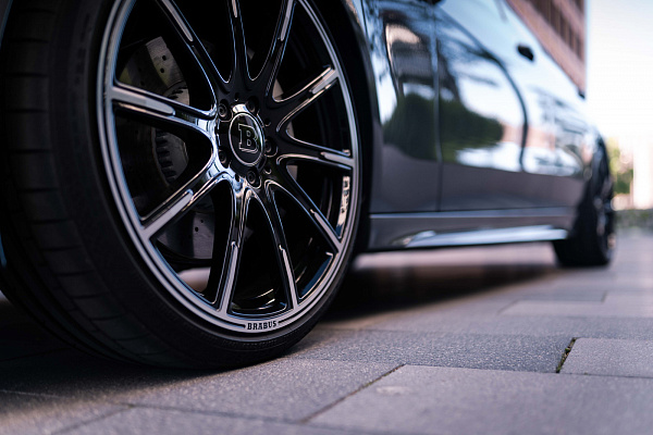 Фото дисков BRABUS Monoblock Z Черный глянец на Mercedes-Benz C-Class (W206)