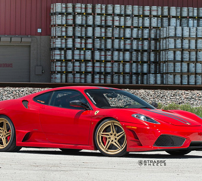 Фото дисков Strasse Wheels SV2T Deep Concave FS на Ferrari F430