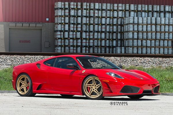 Фото дисков Strasse Wheels SV2T Deep Concave FS Сатиновое темное золото на Ferrari F430