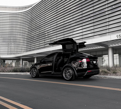 Фото дисков Brixton Forged PF20 R на Tesla Model X