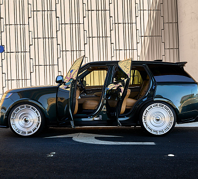 Фото дисков Vossen UV-7 на Land Rover Range Rover V