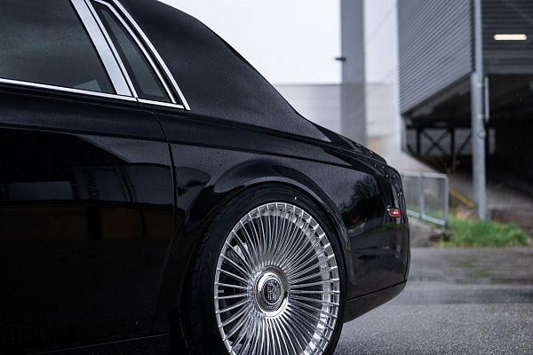 Фото дисков ST Wheels ST5 Полированный лак на Rolls-Royce Phantom