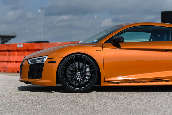 Фото дисков HRE P103 Черный сатин на Audi R8 (4S)