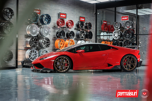 Фото дисков NOVITEC NL4 Сатиновая бронза на Lamborghini Huracan