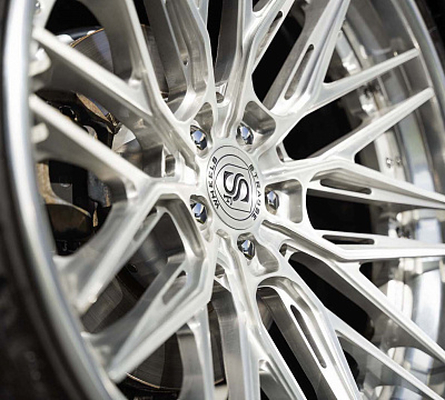 Фото дисков Strasse Wheels SV10M-RS Deep Concave FS на BMW 7 (G11/G12)