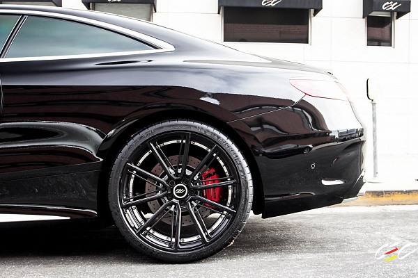 Фото дисков CEC C25 Черный глянец на Mercedes-Benz S-Class (W222, C217)