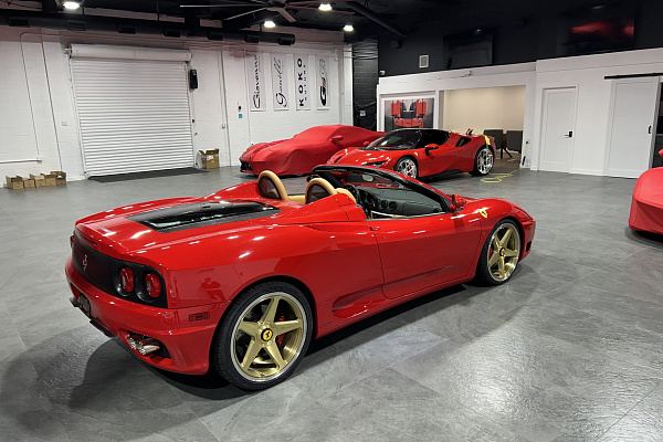 Фото дисков Giovanna Cinque Глянцевое золото на Ferrari 360