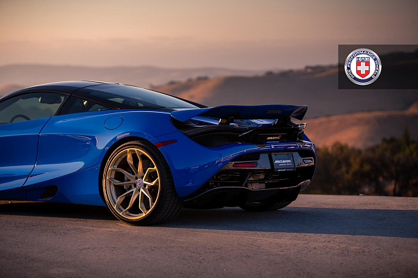 Фото дисков HRE P201 Глянцевое золото на McLaren 720S