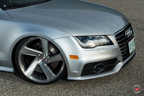 Фото дисков Vossen CG-210T Глянцевый лак на Audi A/RS 7 (4G)