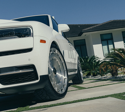 Фото дисков Vossen LC3-11 на Rolls-Royce Cullinan