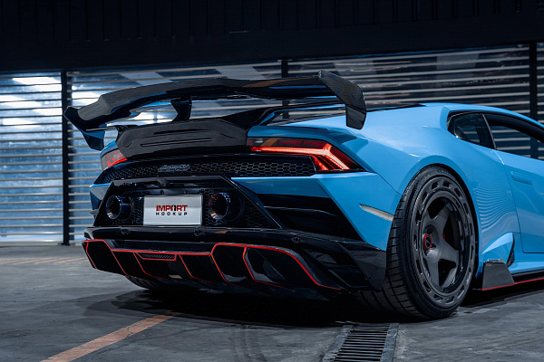 Фото дисков Brixton Forged TR04 Сатиновый темный лак на Lamborghini Huracan