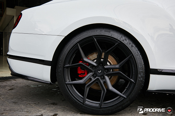 Фото дисков Vossen EVO-3 Черный сатин на Bentley Continental GT II