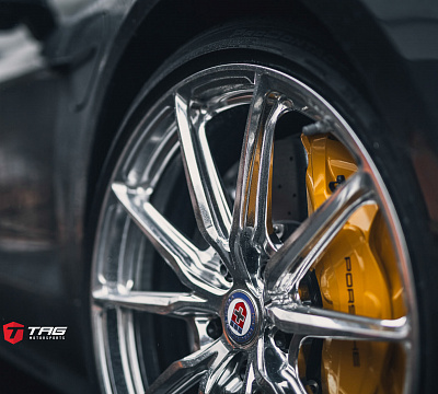 Фото дисков HRE P104SC на Porsche Taycan I