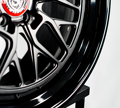 Strasse Wheels SV10M Track
