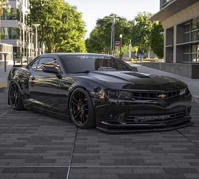 Фото дисков American Racing MACH FIVE на Chevrolet Camaro V