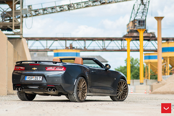 Фото дисков Vossen VFS-2 Сатиновая бронза на Chevrolet Camaro V