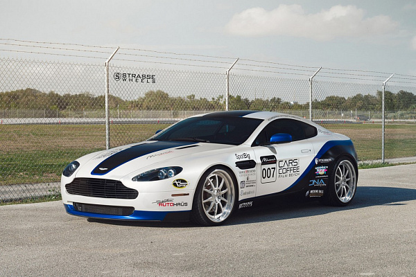 Aston Martin V8 Vantage