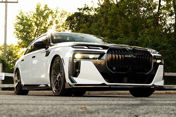 Фото дисков Giovanna Amur Черный глянец на BMW 7 (G70)