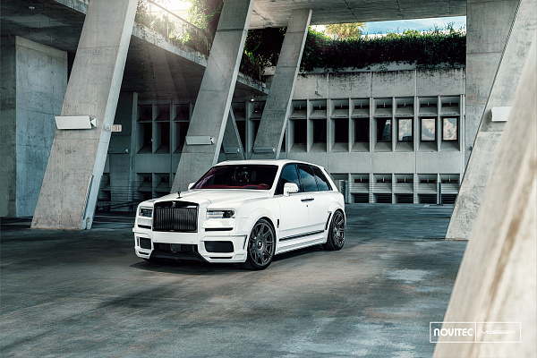 Фото дисков NOVITEC SP2 Сатиновый темный лак на Rolls-Royce Cullinan