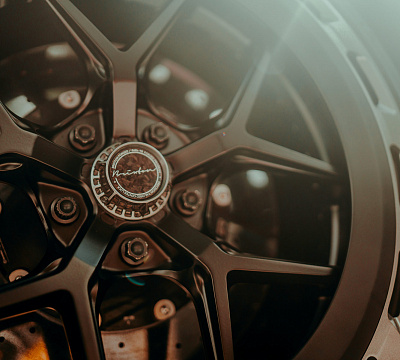 Фото дисков Brixton Forged PF7 Aerotech на Porsche Taycan I