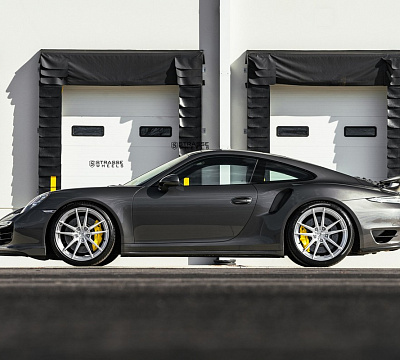 Фото дисков Strasse Wheels SV1 Deep Concave Monoblock на Porsche 911 VII